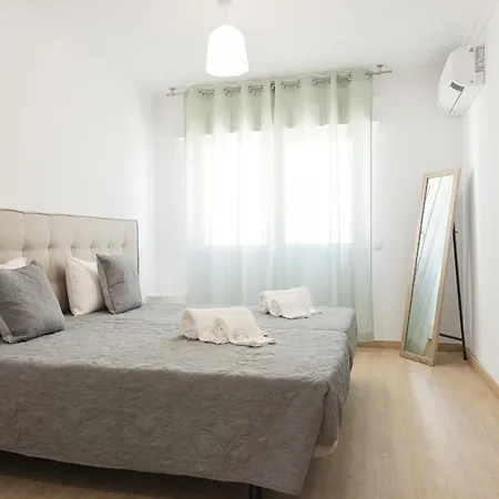 Apartmán Miral Beachside 5 - By Hd